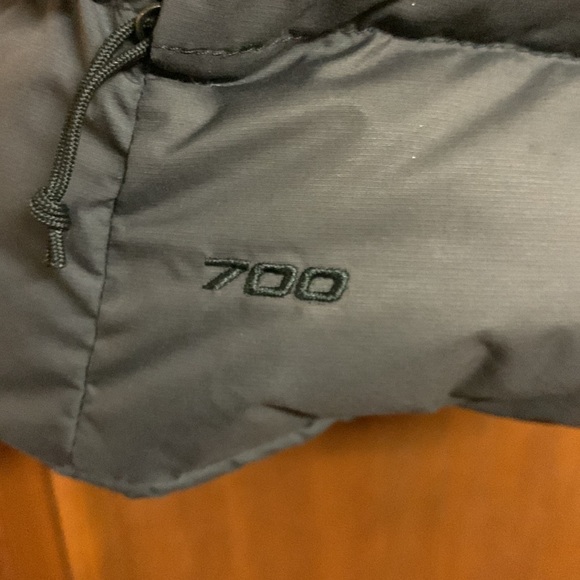 The North Face Puffer Vest - Picture 2 of 6